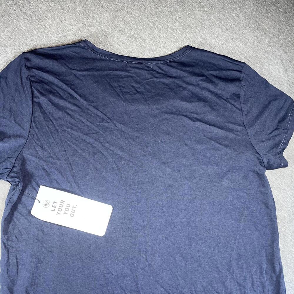 New W Tags New York Yankees Woman’s Large MLB 2024 World Series Women's T-Shirt - Picture 3 of 6